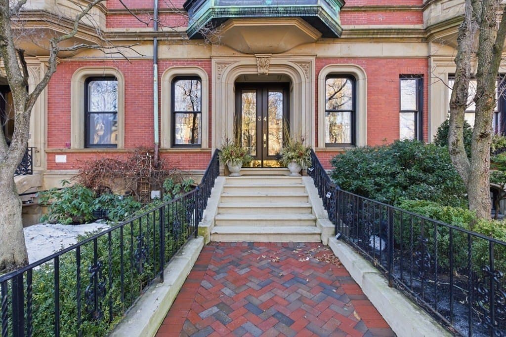 34 Commonwealth Ave Apt 4