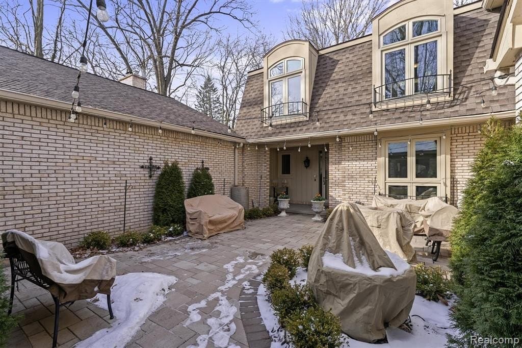 1243 Woodcrest Cir, Bloomfield Hills