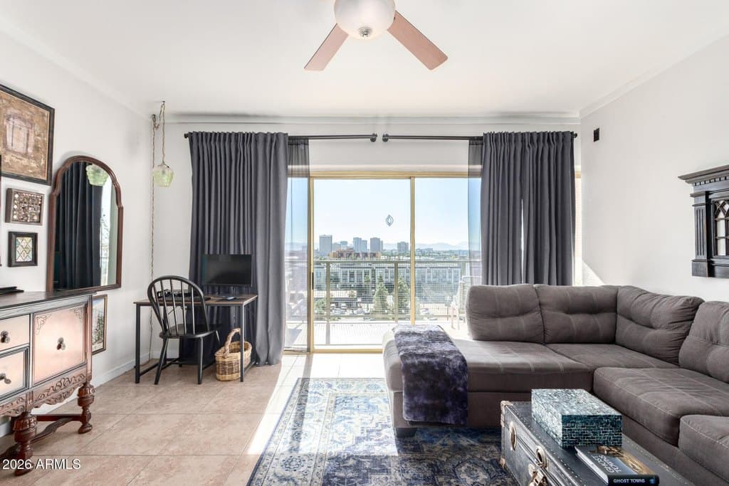 4750 N Central Ave Unit 8B