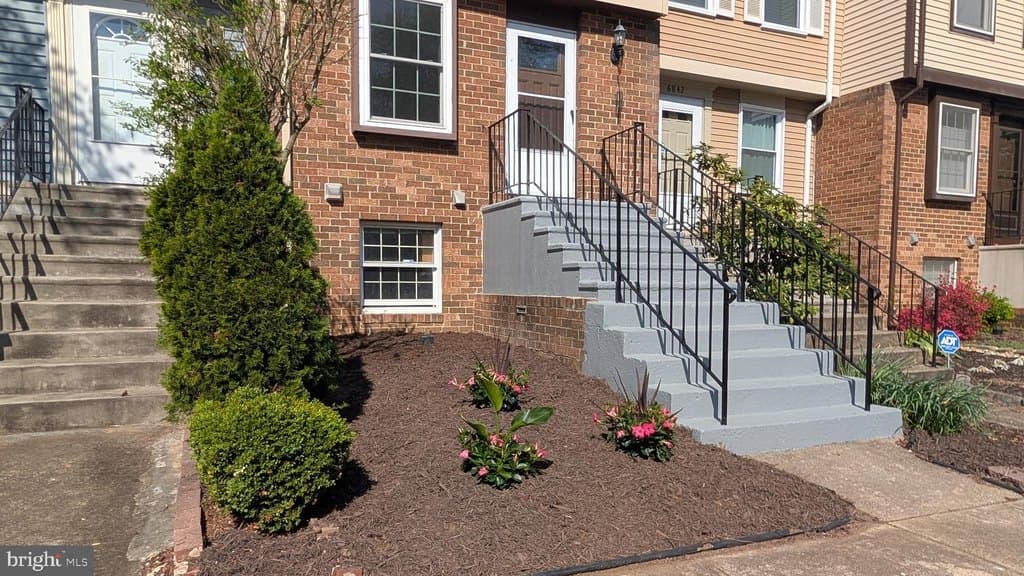 6844 Heatherway Ct, Alexandria