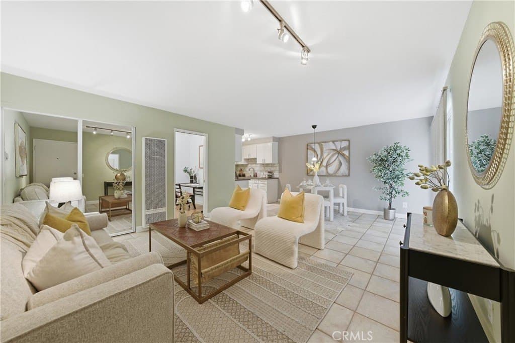 2311 4th St Apt 106, Santa Monica