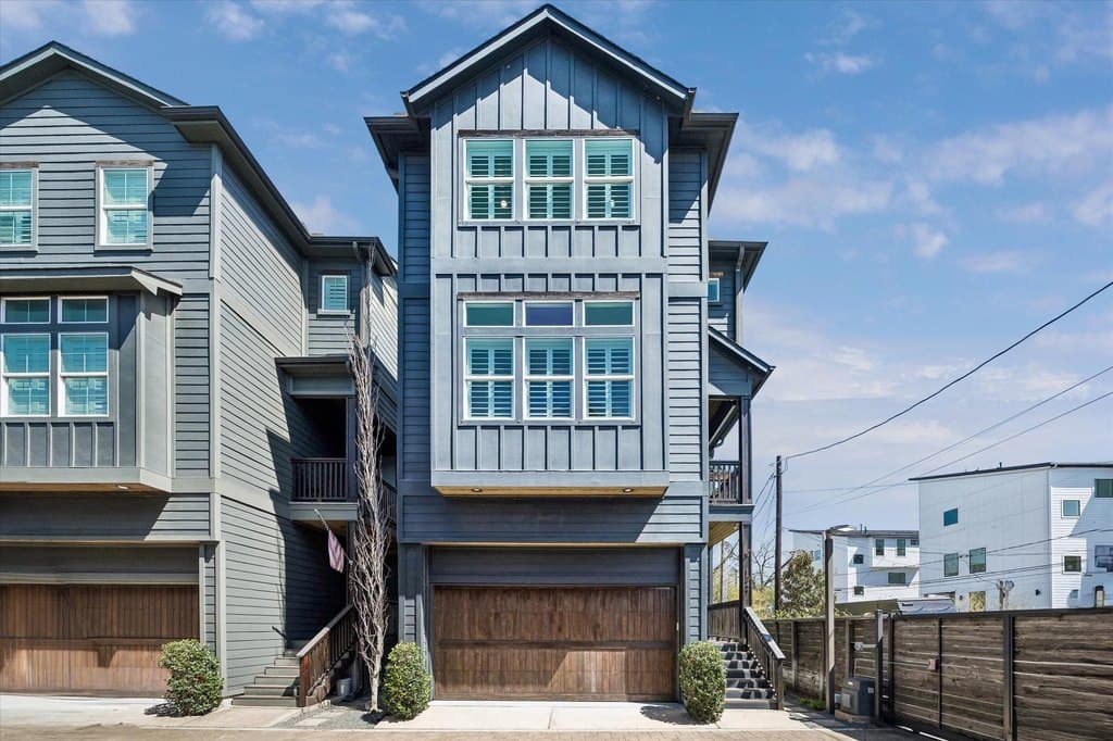 1047 W 17th St, Houston