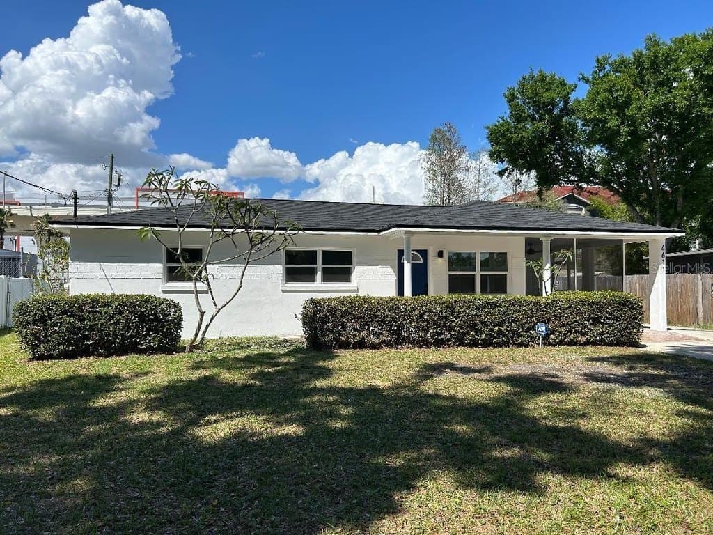 4611 W McElroy Ave, Tampa