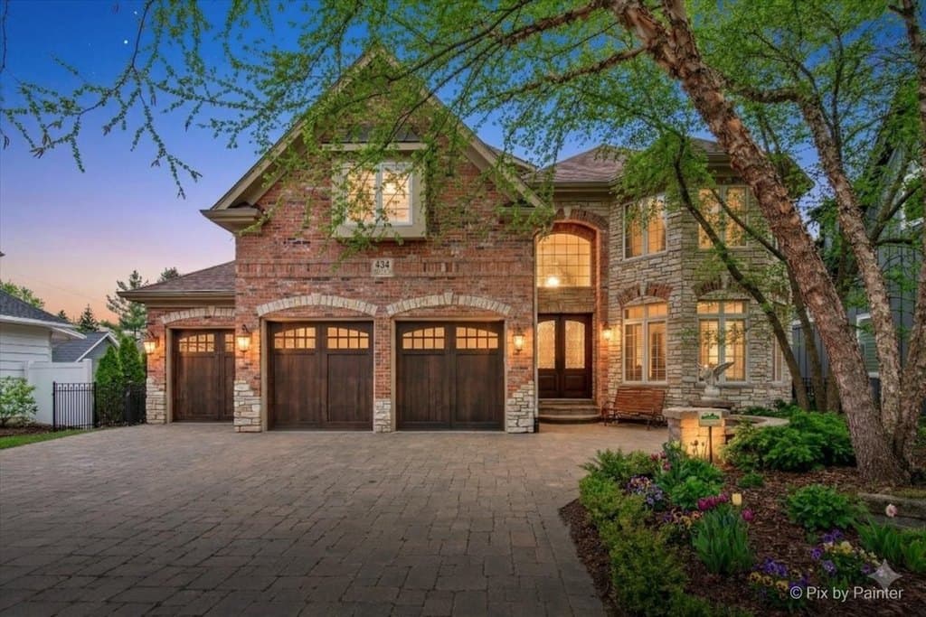 434 W Benton Ave, Naperville