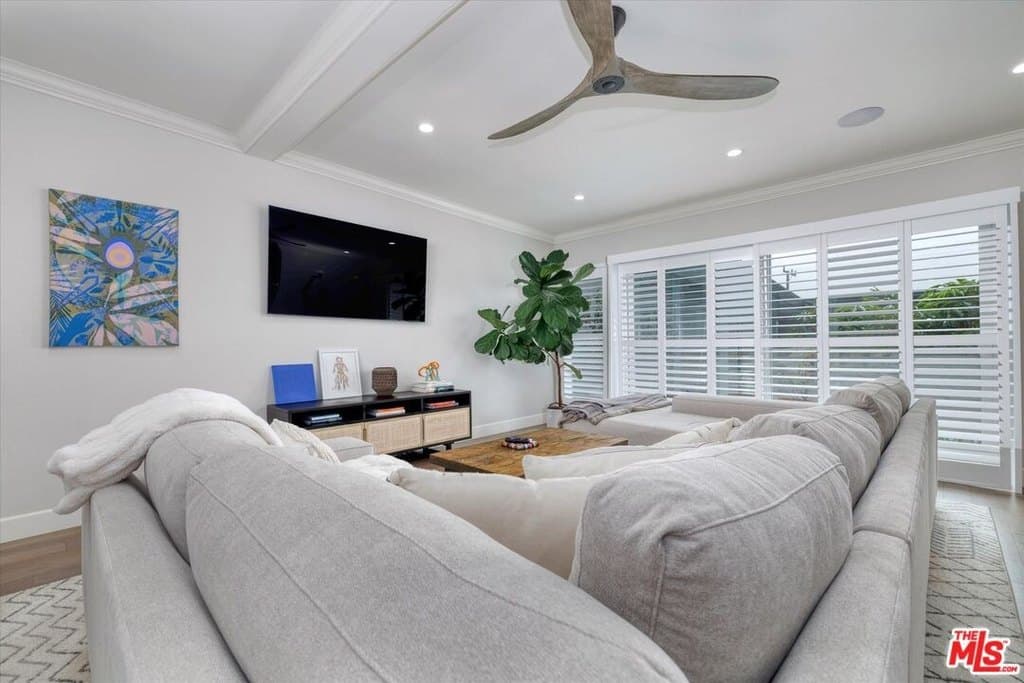 2021 California Ave Apt 20, Santa Monica