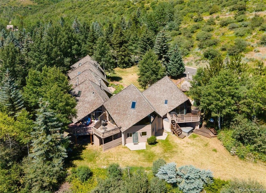 1400 Lions Ridge Loop Unit A5, Vail