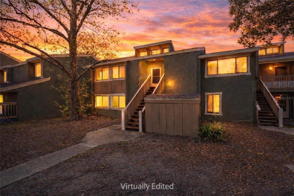 6060 Peregrine Ave Unit 17E, Orlando