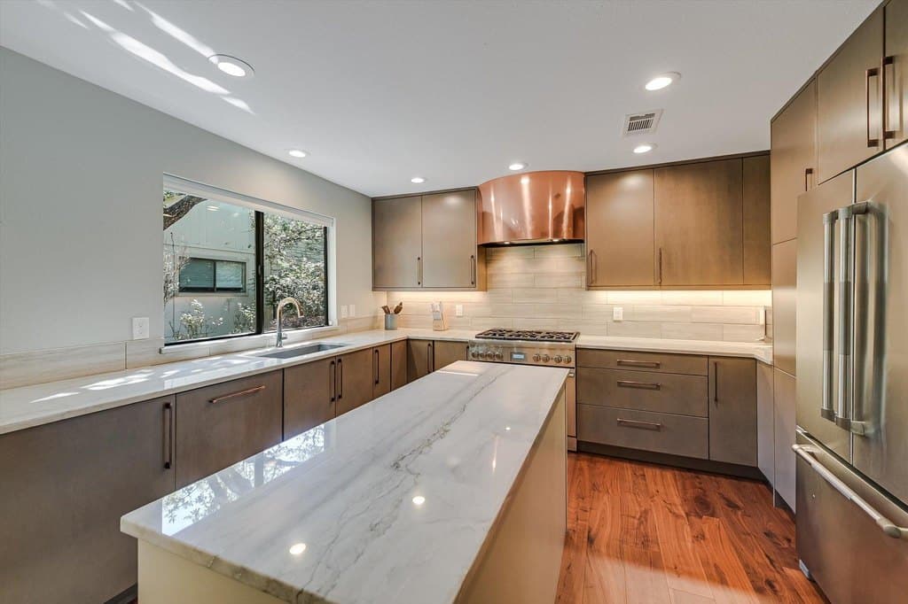 8121 Raintree Pl, Austin