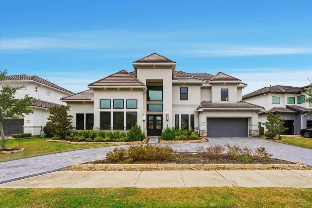 11 Laurel Wreath Trl, Sugar Land