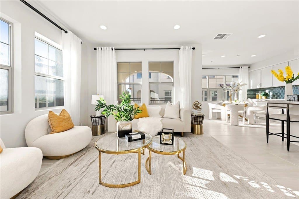 200 Winterbrook, Lake Forest