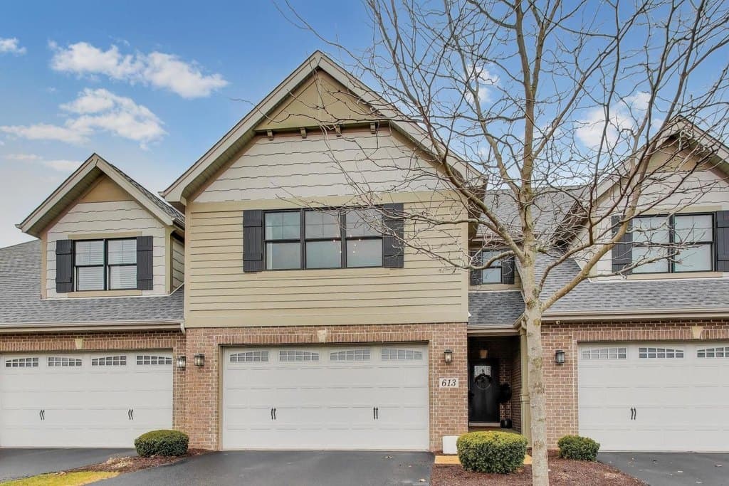 613 Bourbon Ct, Naperville