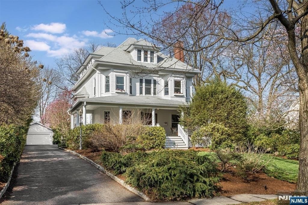109 Clarewill Ave, Montclair