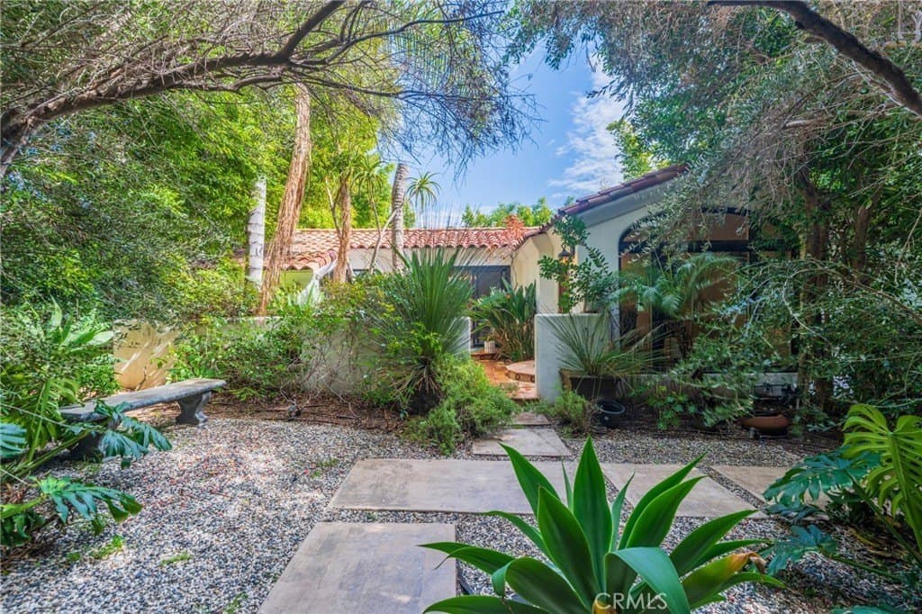 1240 N Olive Dr, West Hollywood