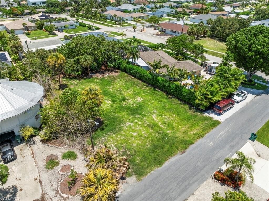 410 Quail Dr Lot 27, Marco Island