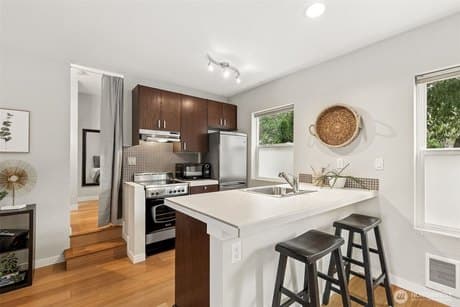 6547 42nd Ave SW Apt 205