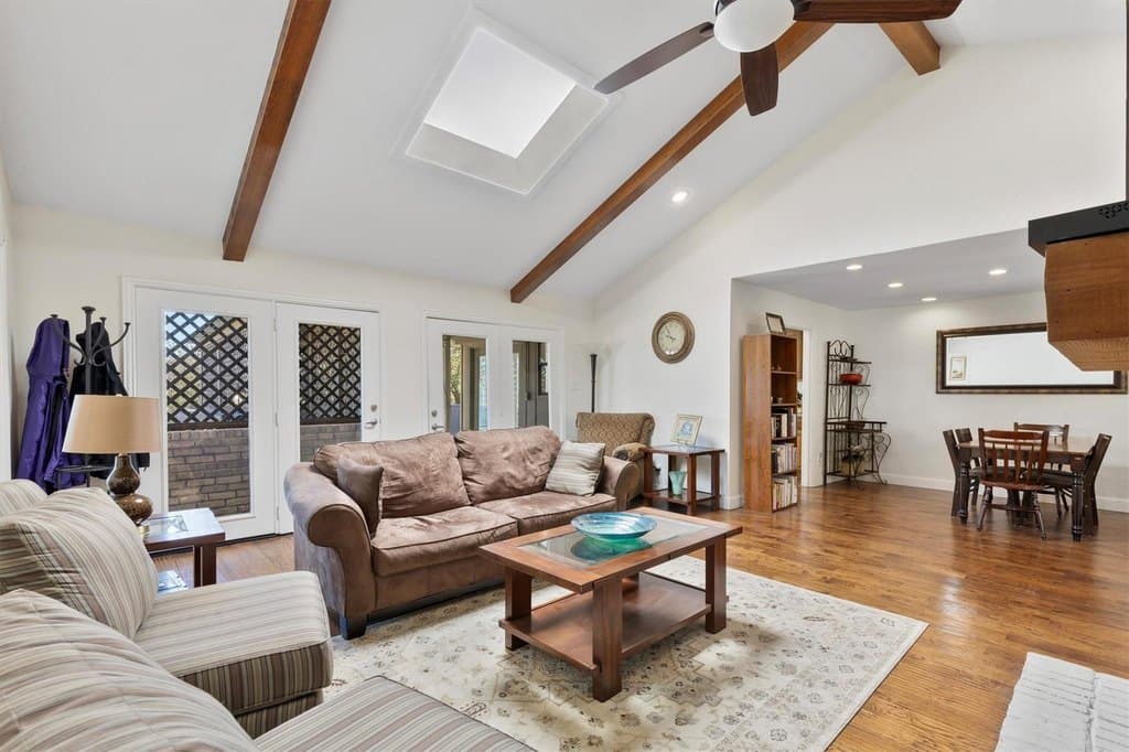 8350 Southmeadow Cir