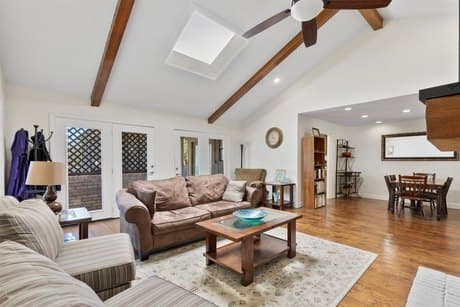 8350 Southmeadow Cir