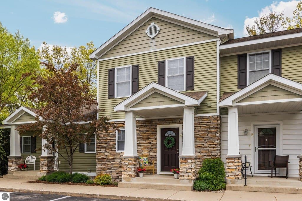 1491 Kent St Unit 9, Traverse City