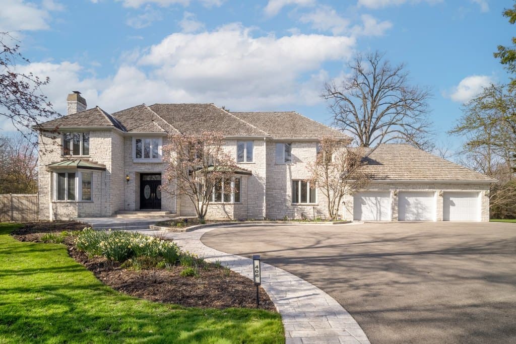 406 Woodley Woods, Winnetka
