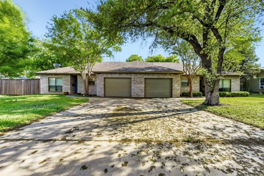 6525 Greenway Rd, Fort Worth