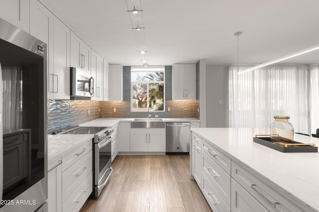 6502 N Central Ave Unit A103