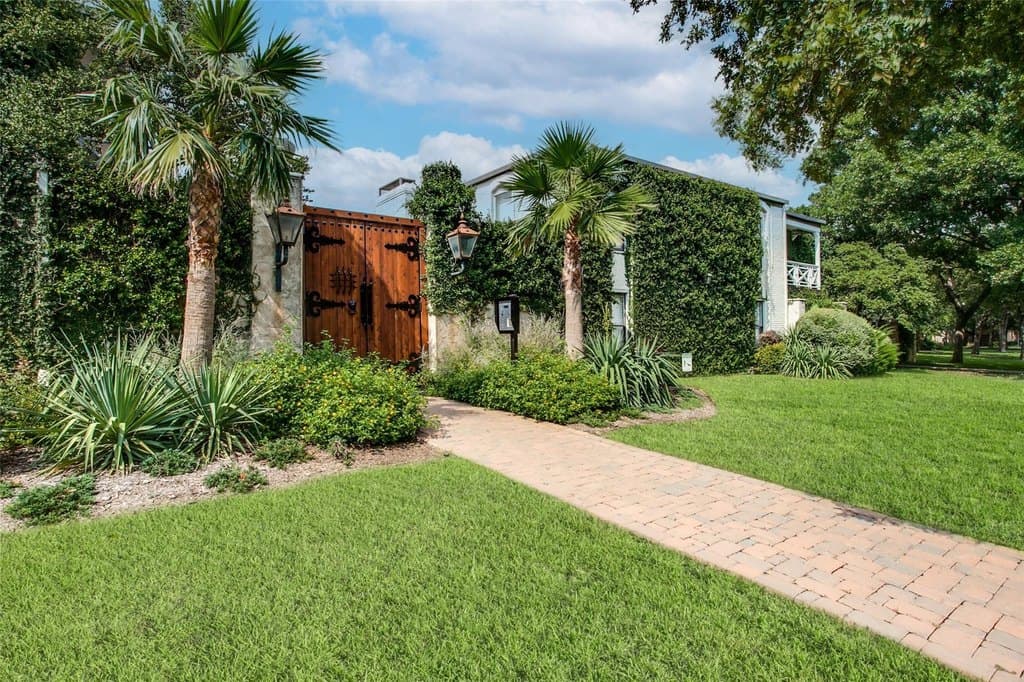 5911 E University Blvd Apt 206