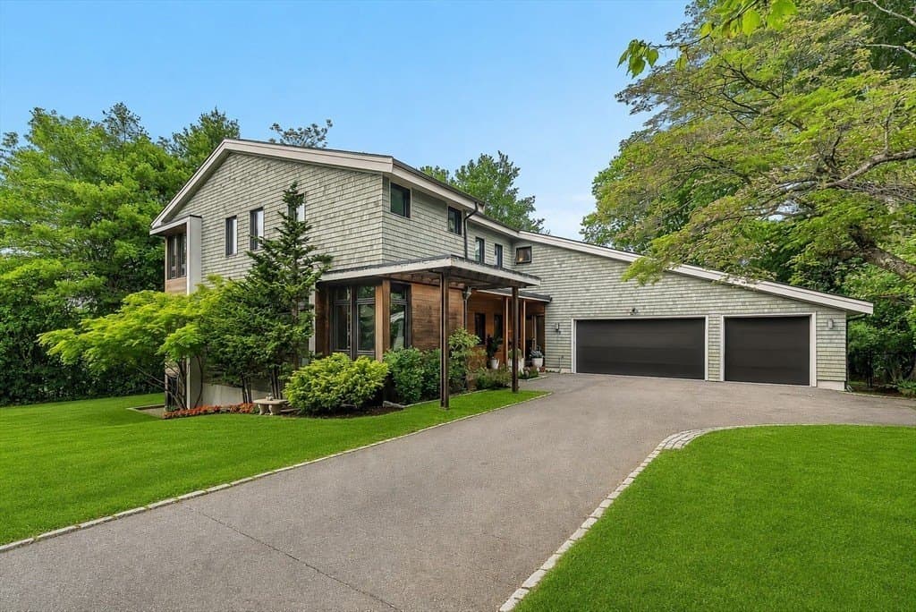 99 Littlefield Rd, Newton