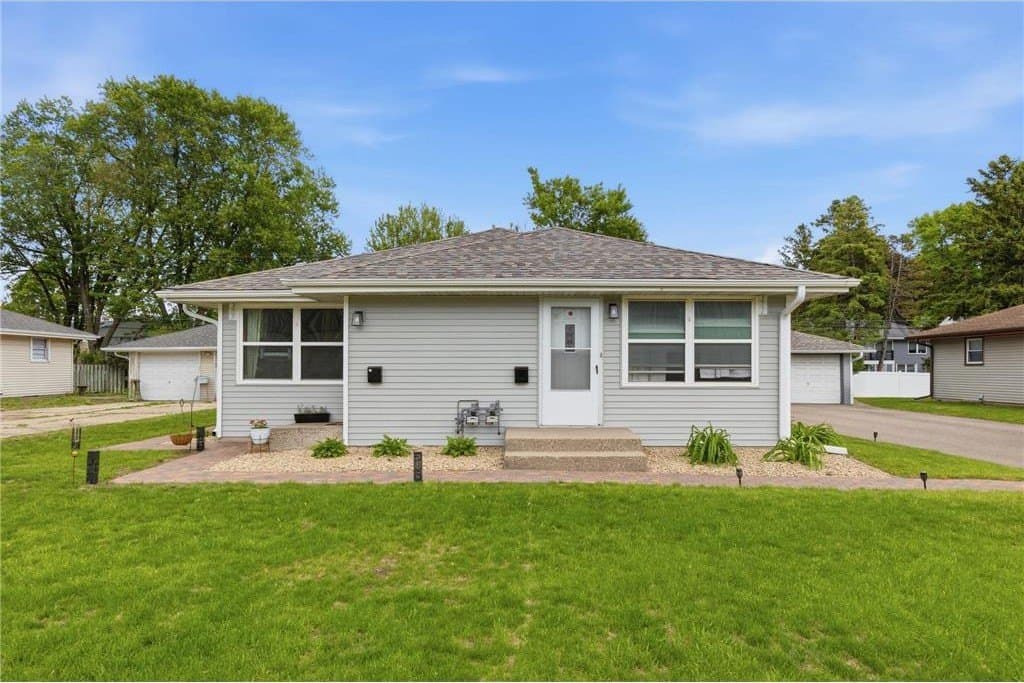 309 Washington Ave S, Edina