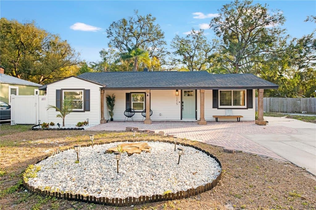 1215 E North St, Tampa