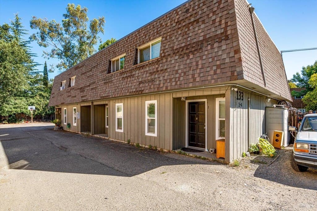 133 W Agua Caliente Rd, Sonoma