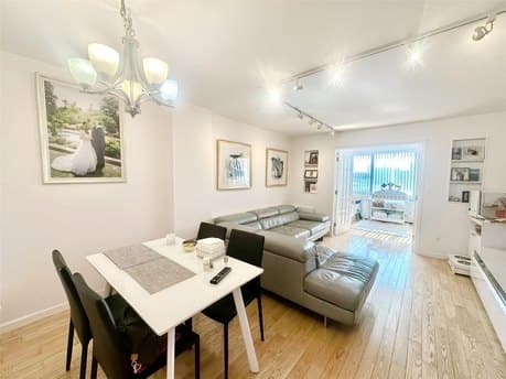 61-20 Grand Central Pkwy Unit A608