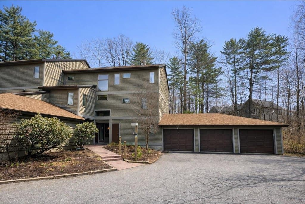 71 E Redrock Dr Apt 103, Burlington