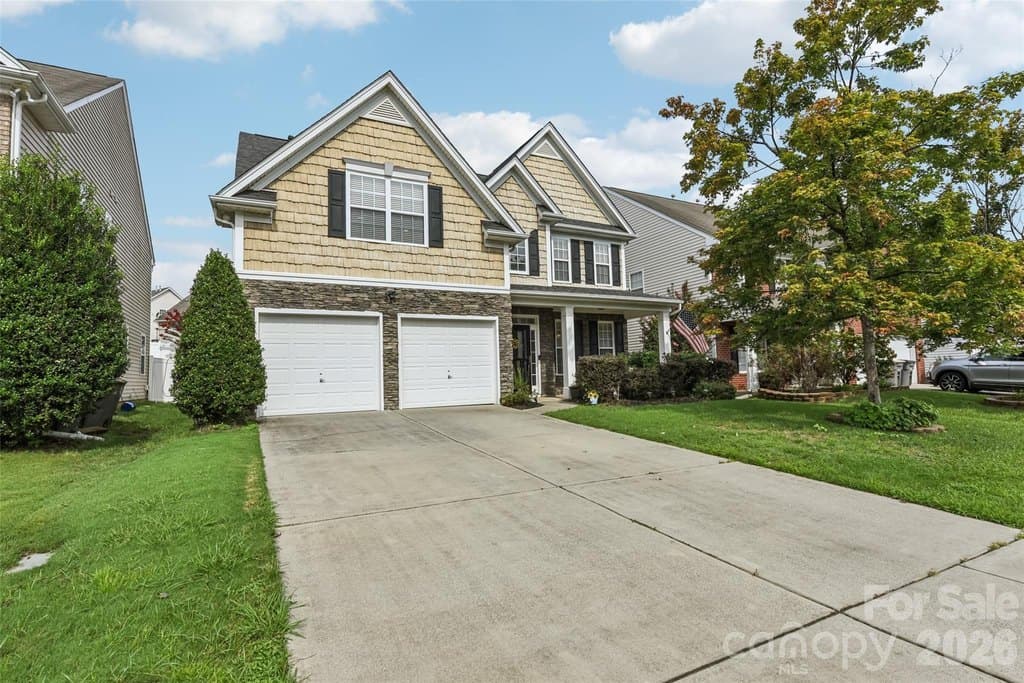 3351 Streamside Dr, Davidson