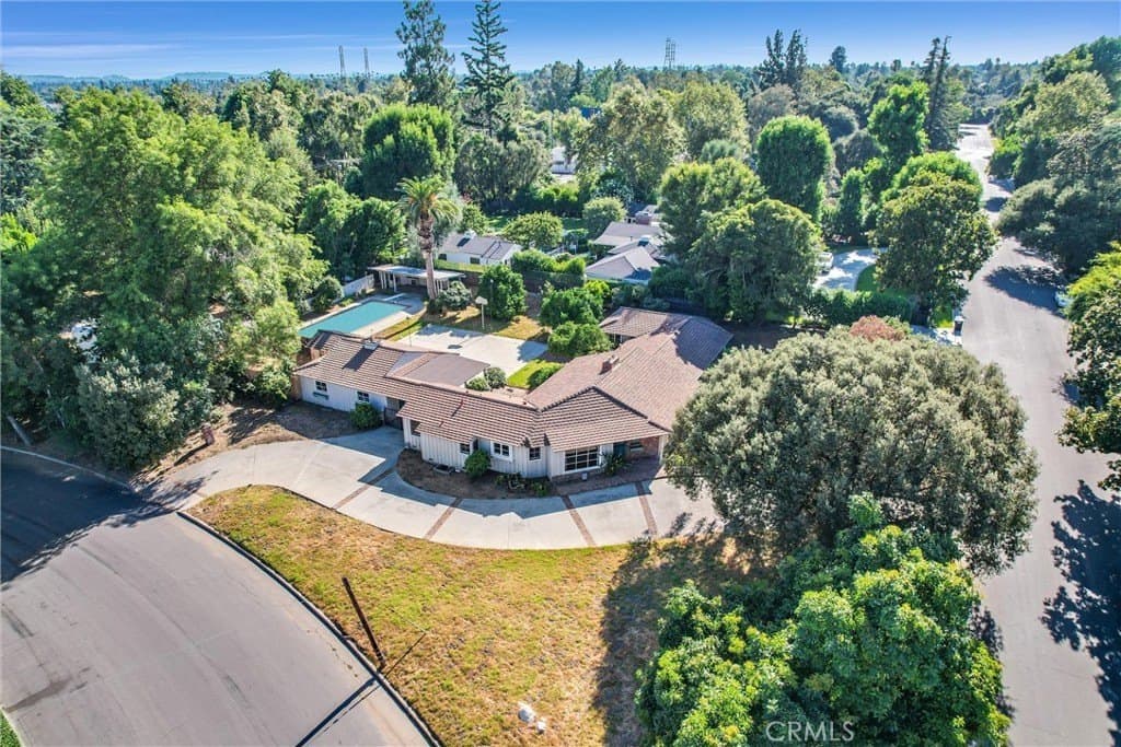 3570 Lombardy Rd, Pasadena