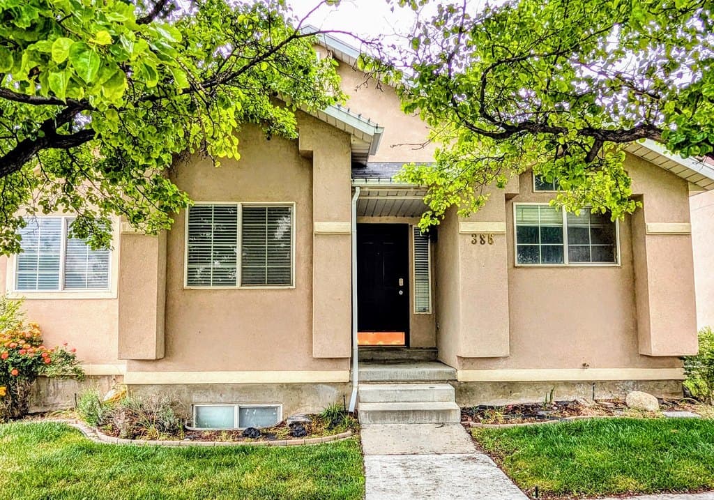 386 W Inauguration Rd, Draper
