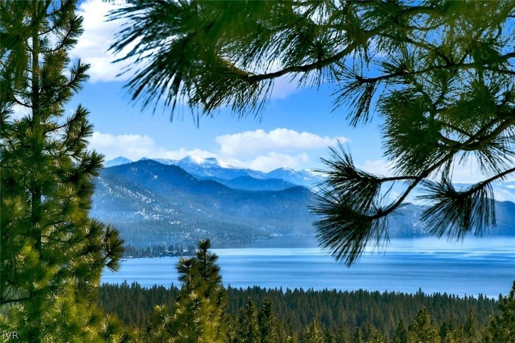 517 Driver Way, Incline Village