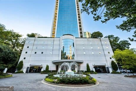 2828 Peachtree Rd NW Apt 2502