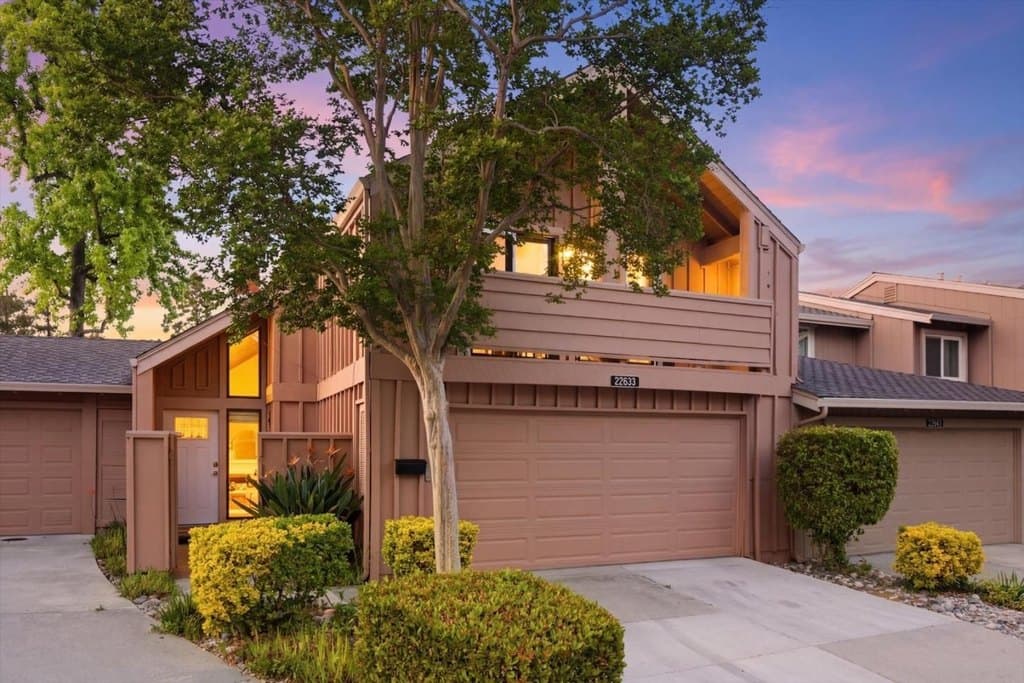 22835 Poplar Grove Sq, Cupertino