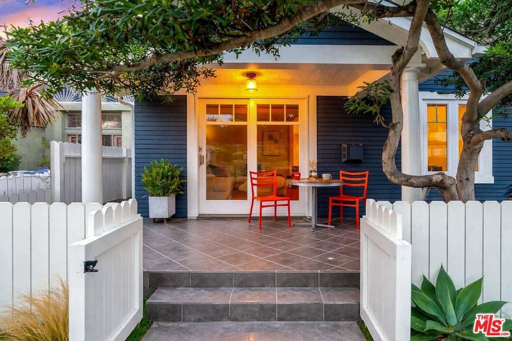 427 Howland Canal, Venice