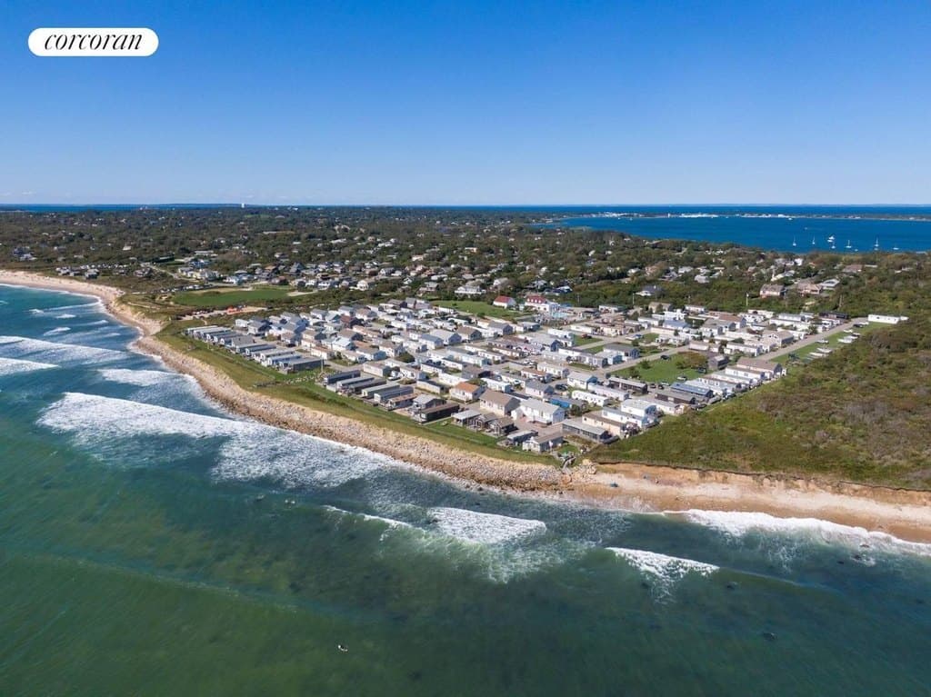 100 Deforest Rd, Montauk