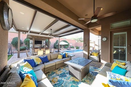 42114 N Alistair Way