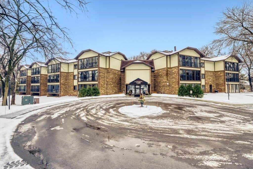 7200 Cahill Rd Apt 104, Edina