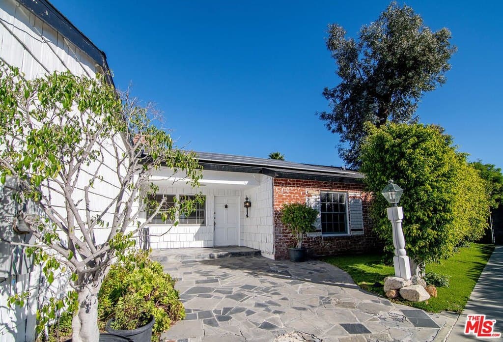10803 Alta View Dr