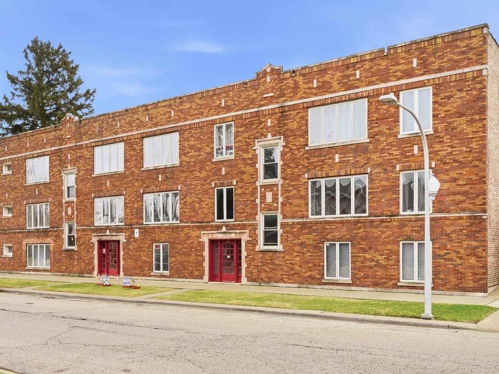 7009 W Altgeld St Apt G