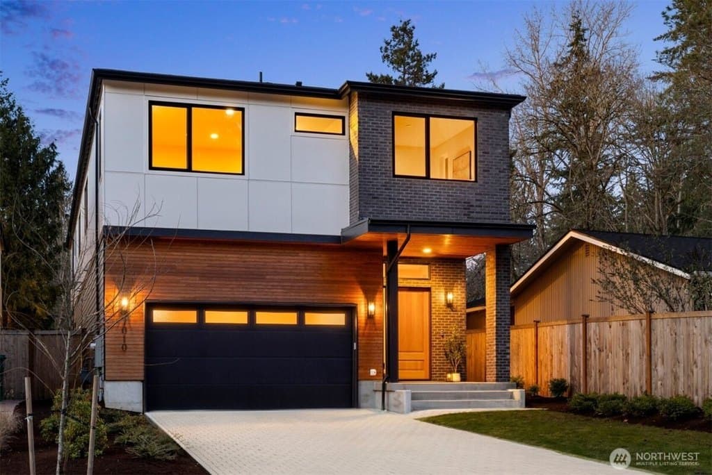 7010 NE 134th St, Kirkland