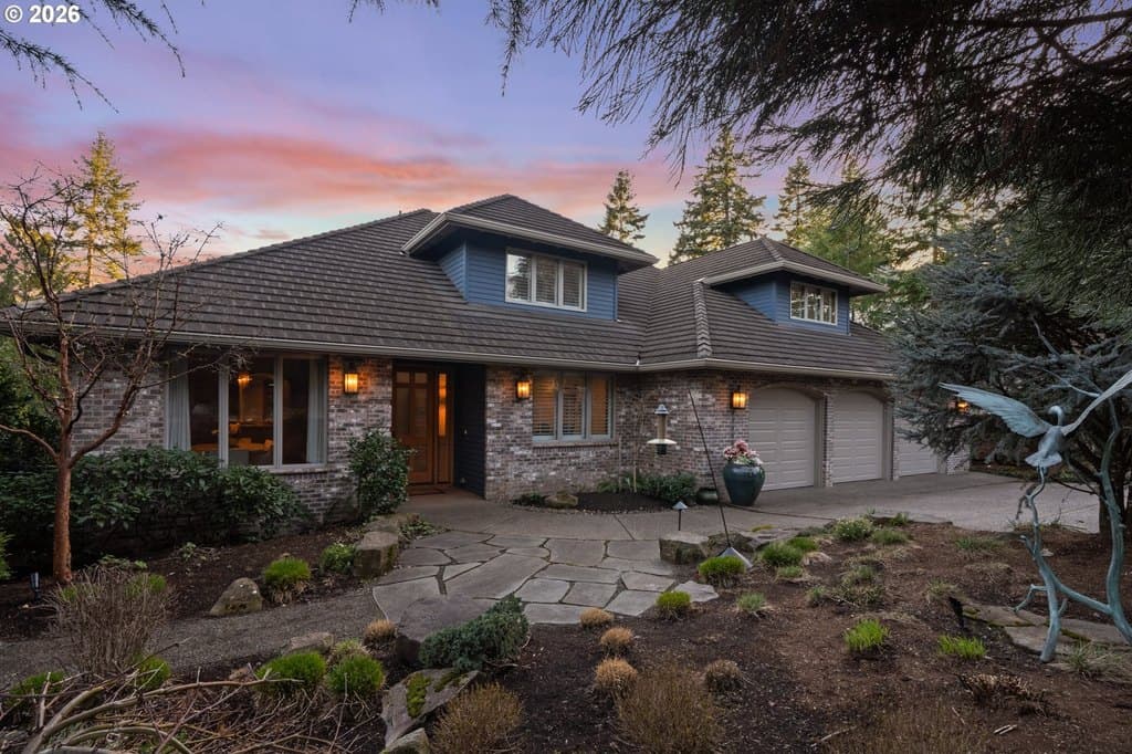 13048 Knaus Rd, Lake Oswego