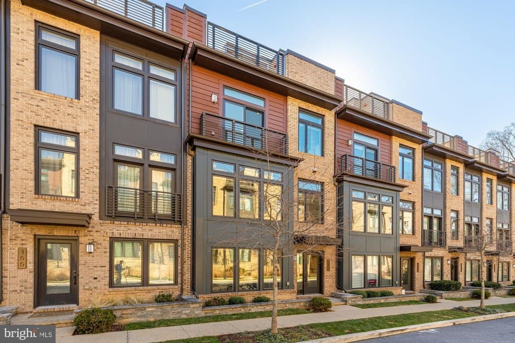 153 Winsome Cir, Bethesda