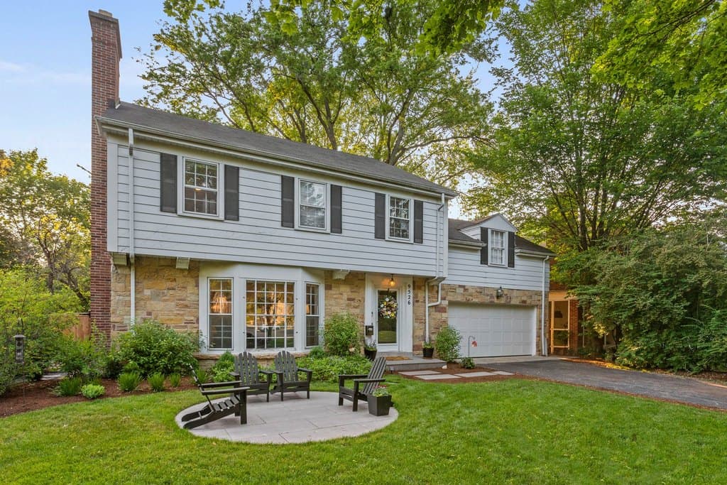 9526 Lawndale Ave, Evanston