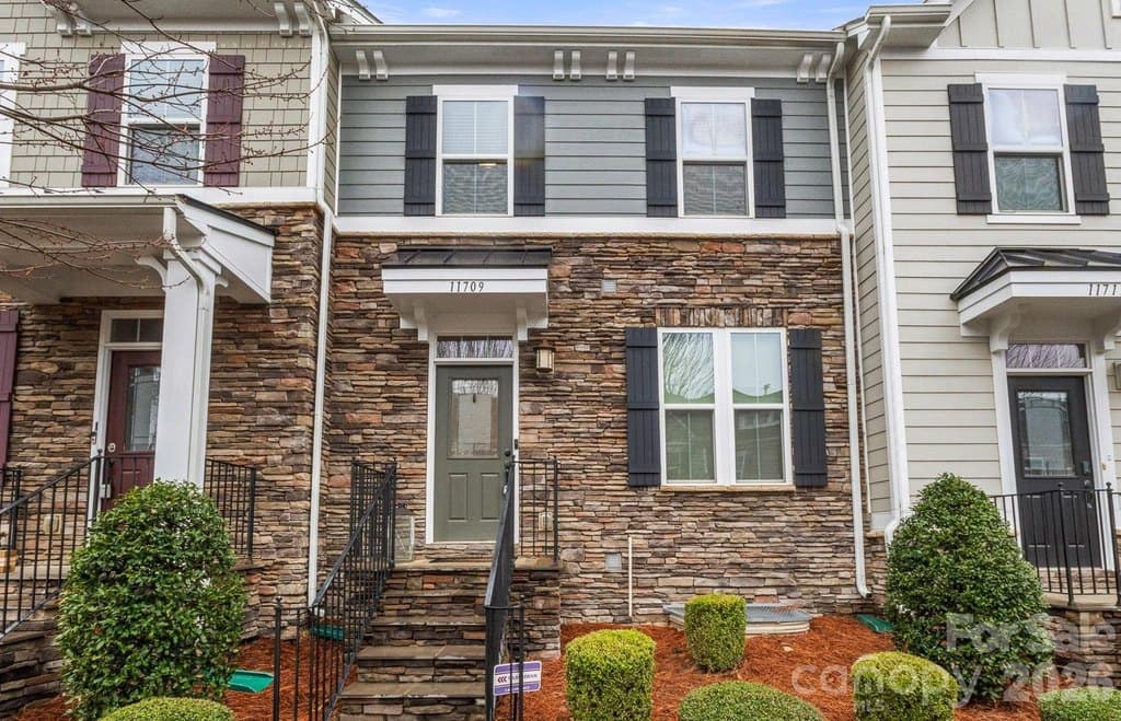 11709 Blessington Rd, Huntersville