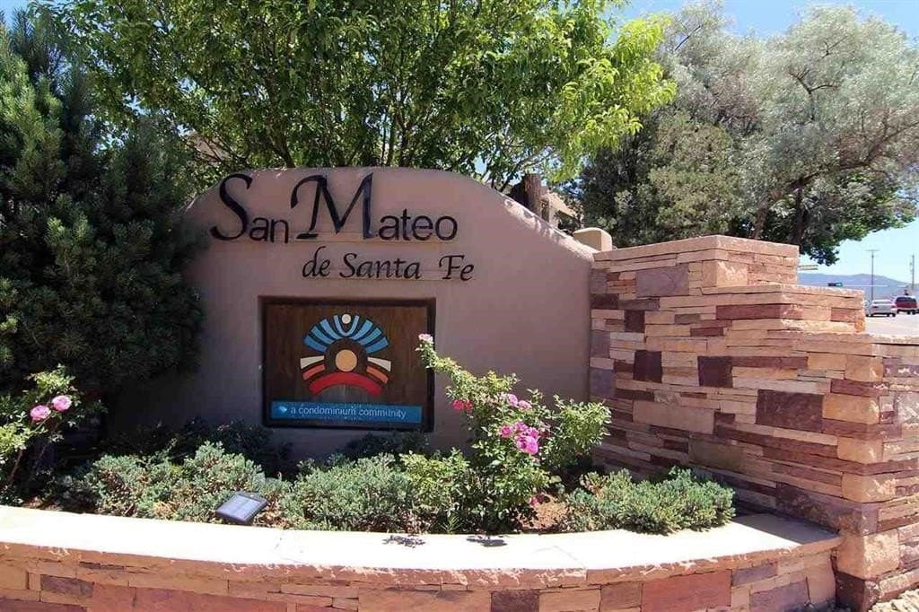 601 W San Mateo Rd Apt 62, Santa Fe